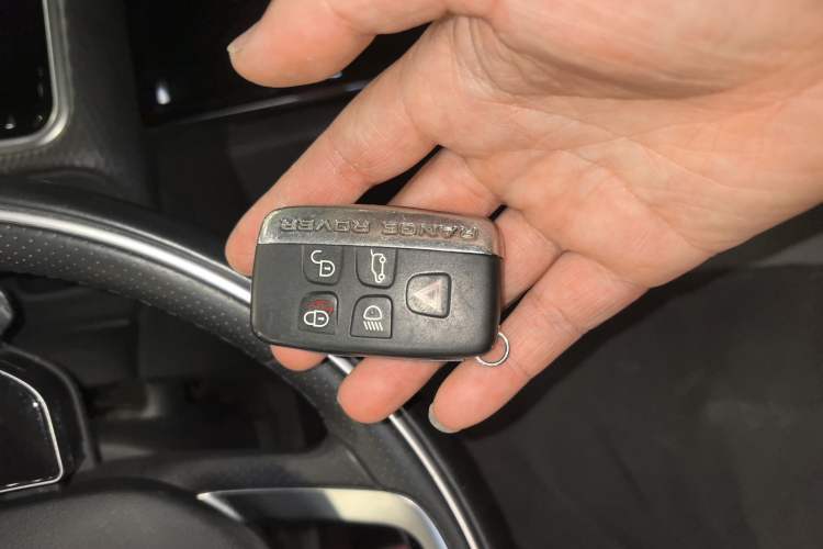 Used Land Rover Range Rover Velar 2020 P250 R-DYNAMIC S
