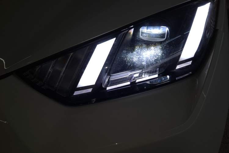 Used BYD Seagull 2025 405 km Flying Edition Left Front Headlight