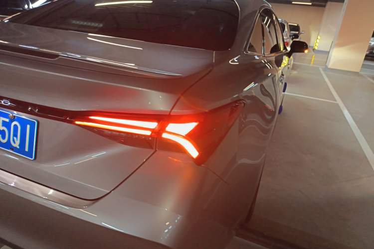 Used Toyota Avalon 2023 2.5L Luxury Edition Exterior 3