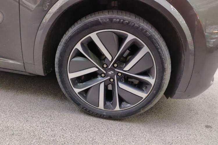 Used Li Auto L9 2022 Max model
