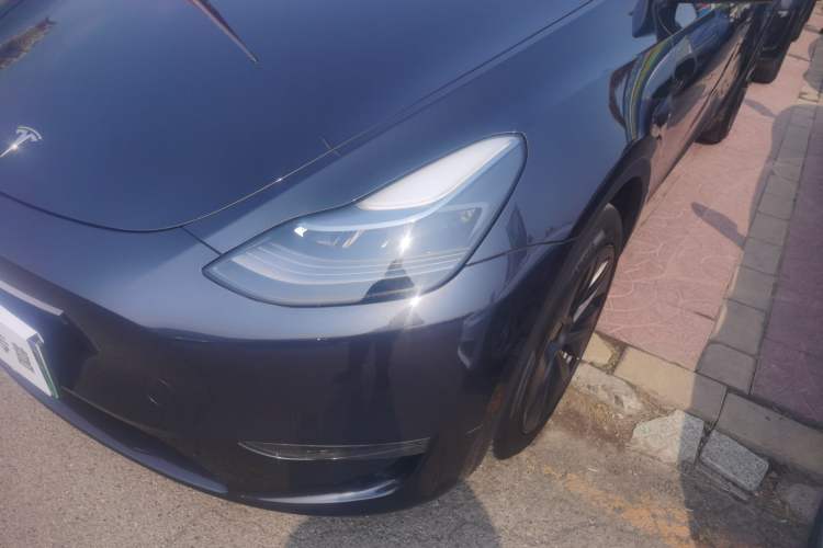 Used Tesla Model Y 2024 Long-Range All-Wheel-Drive Version