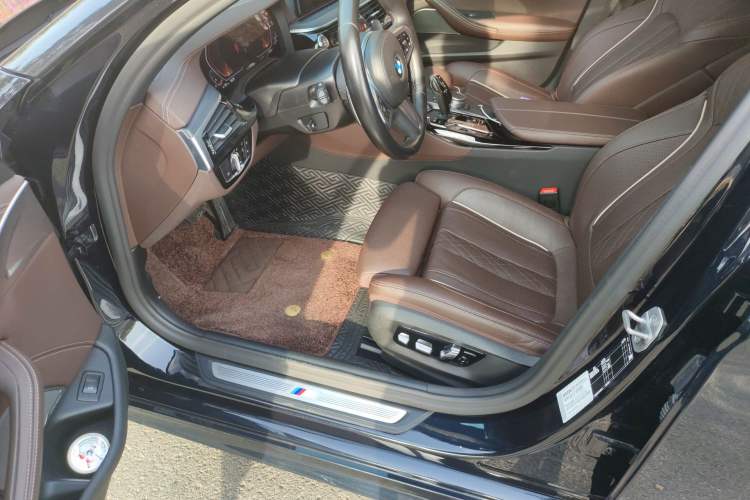 Used BMW 5 Series 2022 Revised Version 3 530Li Luxury Edition M Sport Package
