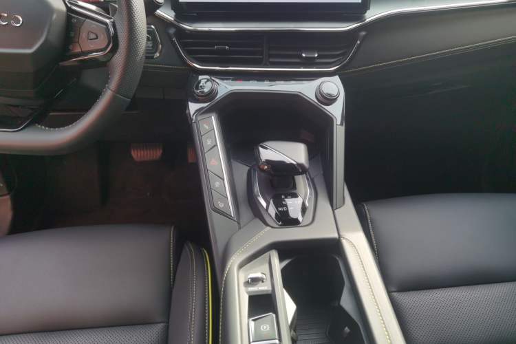 Used Lynk & Co 06 2023 Remix 1.5T Dynamic Halo
