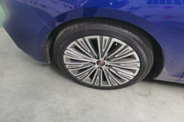 Used Hongqi H5 2020 1.5T DCT Flagship Edition Left Front Wheel Hub