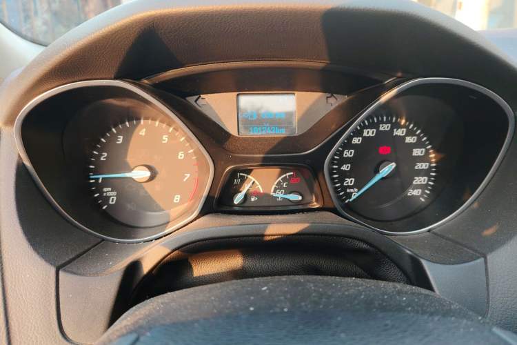 Used Ford Focus 2012 Sedan 1.6L Manual Fashion Edition
