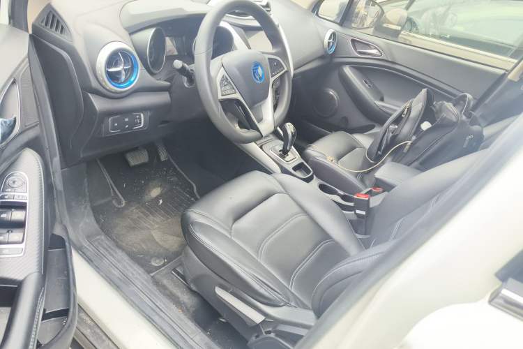 Used BYD Yuan New Energy 2018 EV360 Smart Connect Cool Edition
