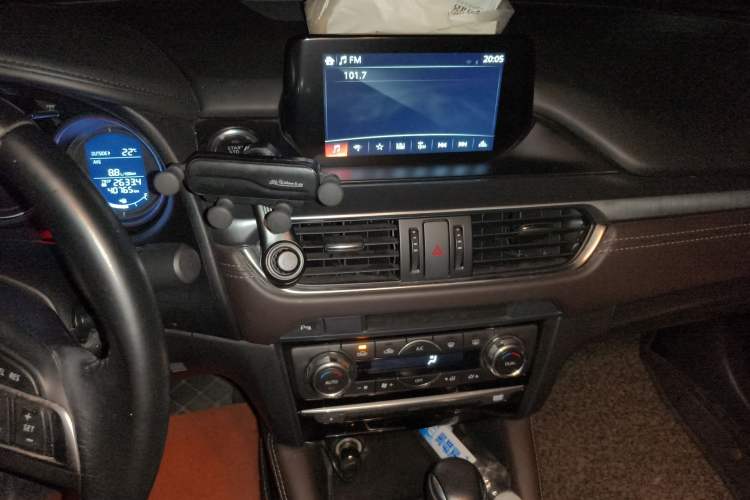 Used Mazda Atenza 2015 2.0L Blue Sky Luxury Edition
