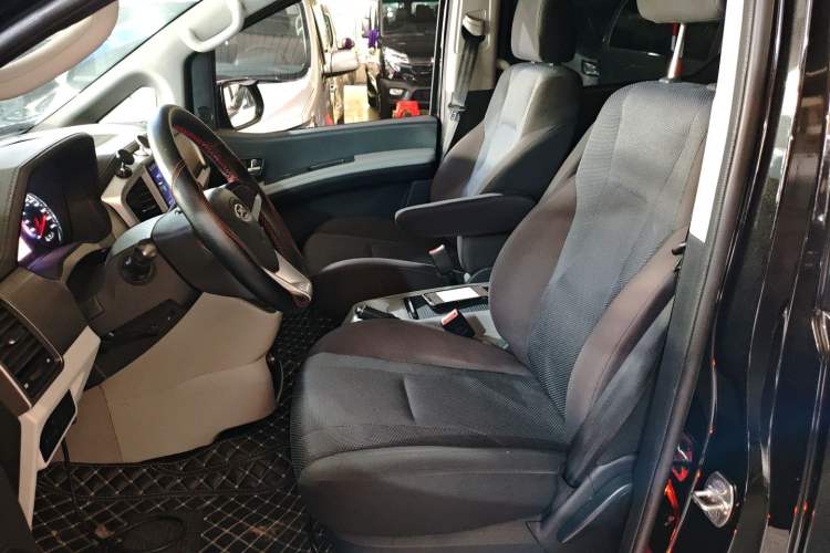 Used JAC Refine M4 2020 2.0 CTI Diesel Manual Jingrui Model China VI Standard
