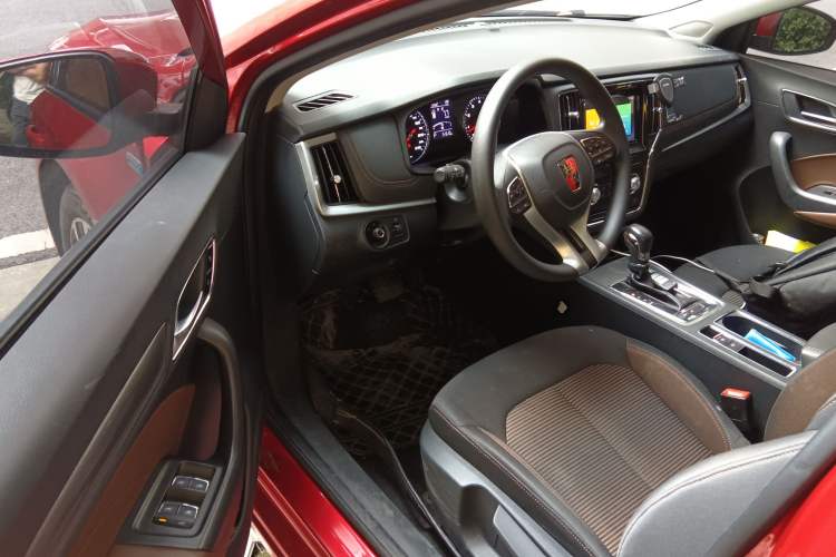 Used Roewe i6 2019 PLUS 1.6L CVT 4G Connected Luxury Deluxe Edition