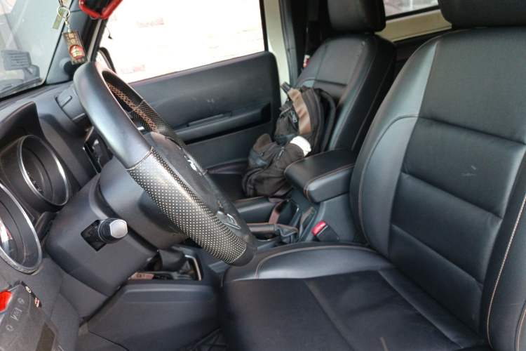 Used BAIC Off-Road BJ40 2016 2.3T Automatic Two-Wheel Drive Prestige Edition
