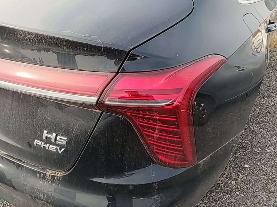 Hongqi H5 PHEV 2025 130 Super Hybrid Version — снимка 9
