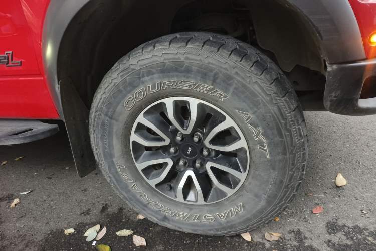 Used Ford F-150 Raptor 