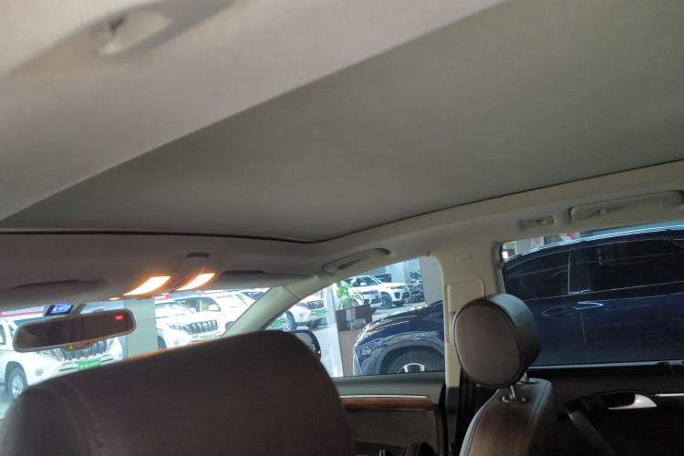 Used Audi Q7 2015 35 TFSI Sport Edition Headliner