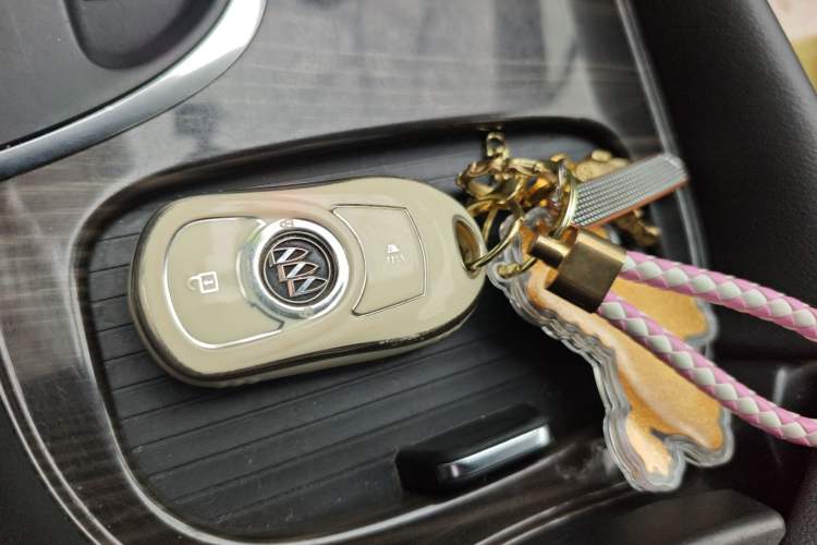 Used Buick Envision 2018 20T Two-Wheel-Drive Elite Model