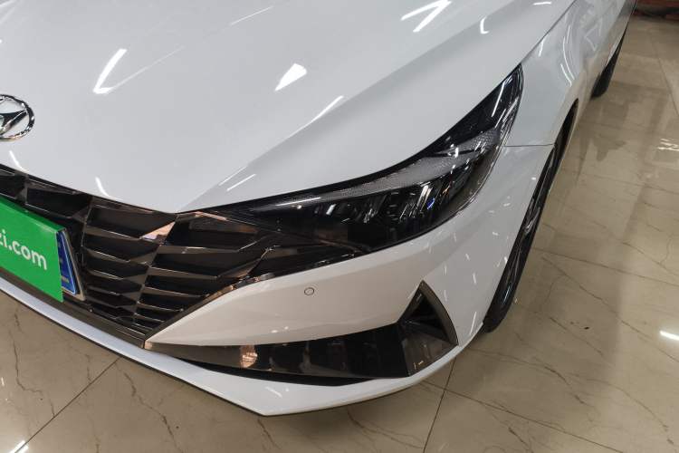 Used Hyundai Elantra 2022 1.5L CVT LUX Prestige Edition Left Front Headlight