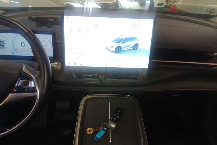 Used AION V 2024 Plus 70 Star Edition Lithium Iron Phosphate Audio And AC Panel