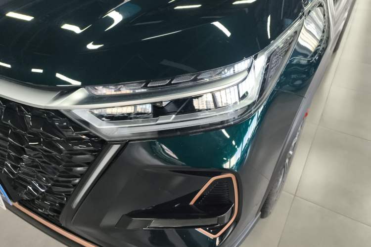 Used Chery Tiggo 8 PRO 2024 Champion Edition 390T Two-Wheel Drive Peak Version 5 Seats
