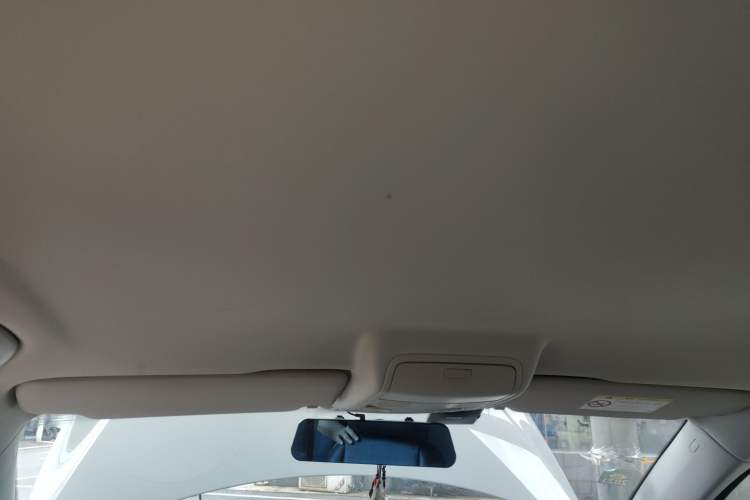 Used Volkswagen Tiguan 2016 300TSI Automatic Two-Wheel Drive Trend Edition Headliner