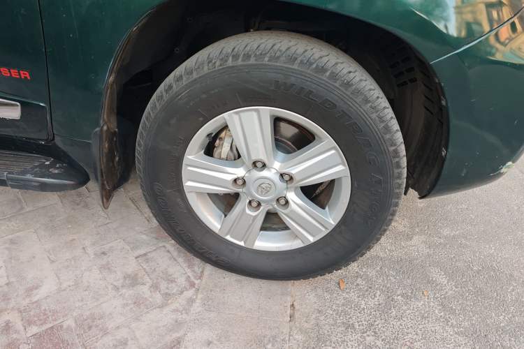 Used Toyota Land Cruiser 2012 4.6L Automatic VX-R
