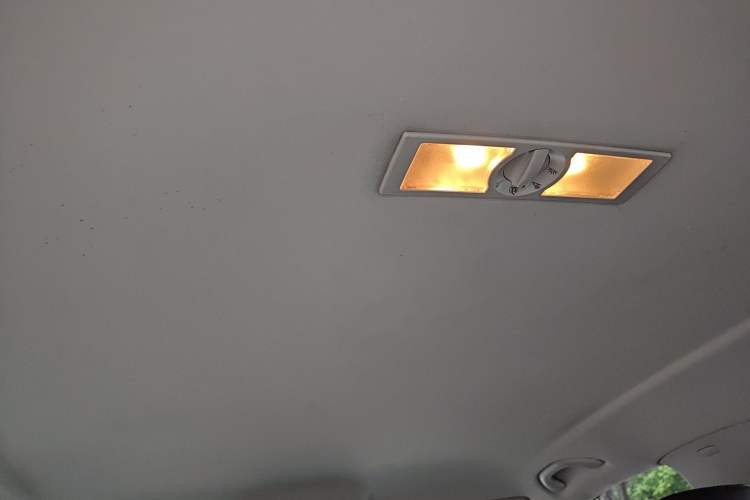 Used Volkswagen Tiguan 2015 1.8TSI Automatic Two-Wheel Drive Comfort Edition Headliner