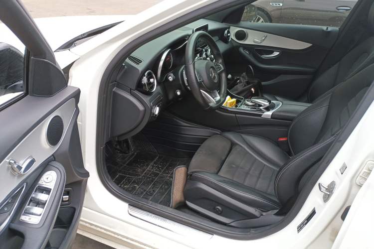 Used Mercedes-Benz C-Class 2017 C 200 Sport Edition Driver Seat