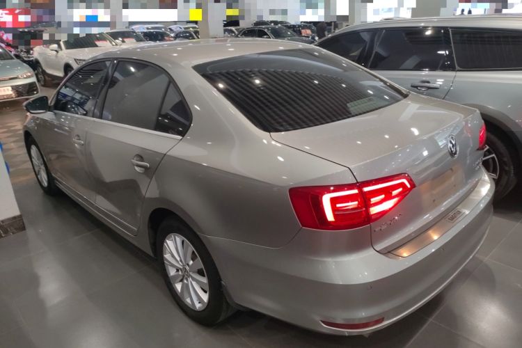 Used Volkswagen Sagitar 2015 230TSI Automatic Comfort Version Exterior 2