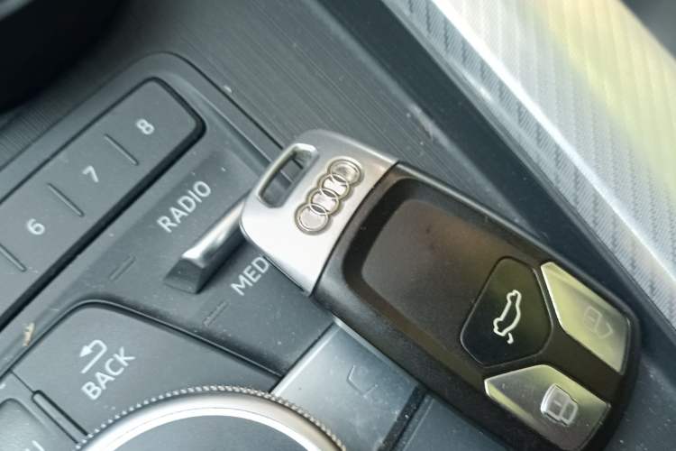 Used Audi A4L 2017 40 TFSI Style Edition
