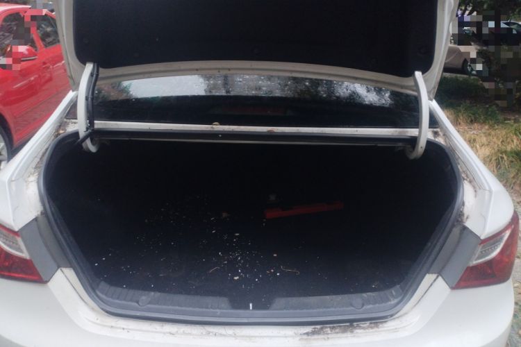 Used Hyundai Sonata 2013 2.4L Automatic Luxury Version China IV Standard
