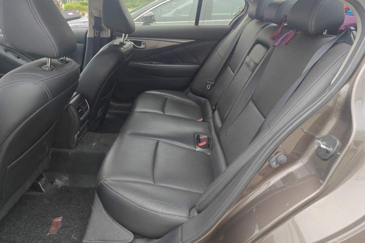 Used Infiniti Q50L 2015 2.0T Enjoyment Edition
