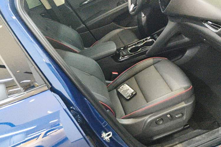 Used Buick Envision 2022 Encore S GS Two-Wheel Drive Smart & Sporty Model Right Front Seat