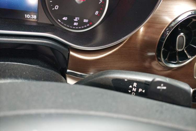 Used Mercedes-Benz V-Class 2022 V 260 L Long-wheelbase Luxury Edition