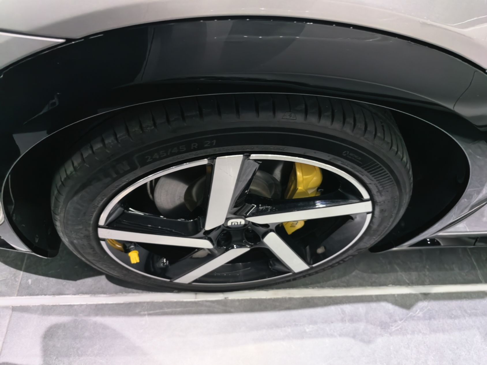 Xiaomi Auto YU7 2025 Ultra-Long Range All-Wheel Drive Pro Version — снимка 10
