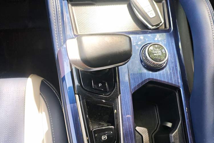 Used Geely Auto Monjaro L 2022 1.5T Leishen Hi·F Plug-in Hybrid Super Xun Gear Lever