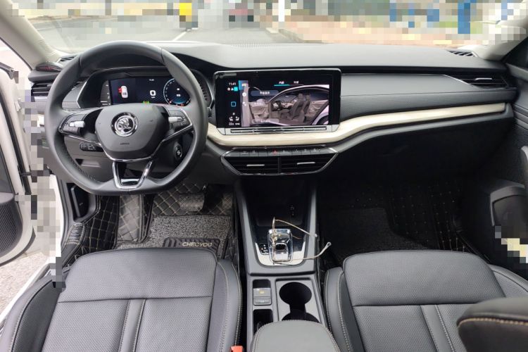 Used Skoda Octavia 2021 PRO TSI280 DSG Prestige Edition Center Console