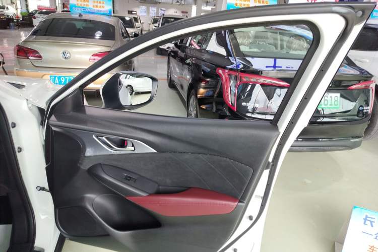 Used Mazda CX-3 2018 2.0L Automatic Prestige Edition
