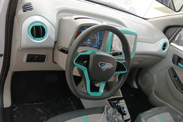 Used JMEV Xiao Qilin 2026 Model PLUS+ Comfort Version
