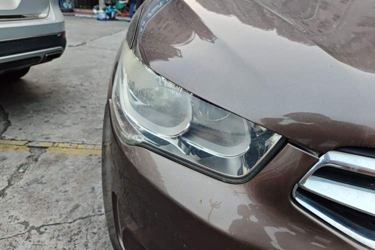 Used Citroen Elysee 2014 1.6L Automatic Fashion Model Right Front Headlight