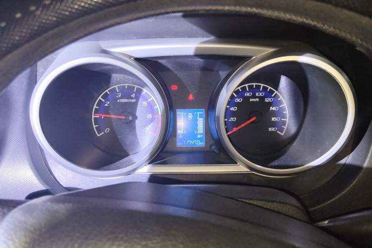 Used CHANGAN KAICHENG Ounuo S 2012 1.3L Standard Version Instrument Cluster