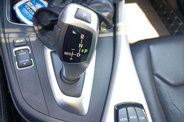 Used BMW 1 Series 2018 118i Leading Model Gear Lever