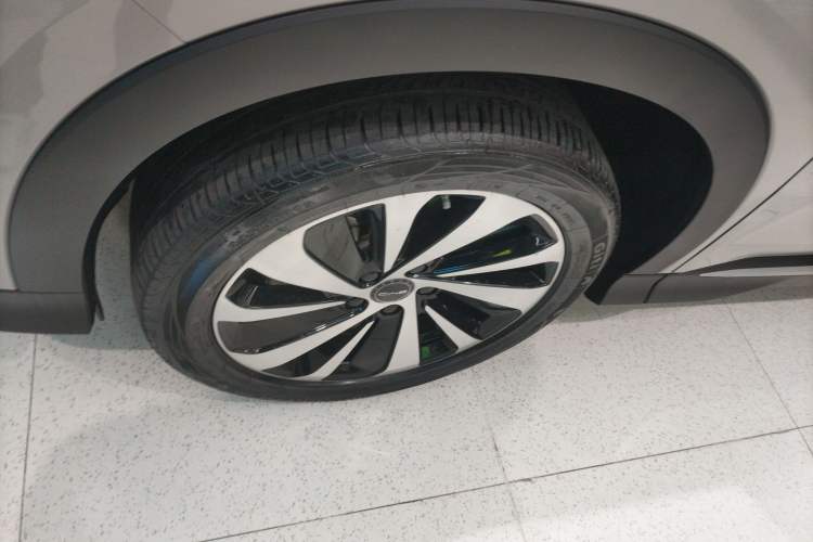 Used BYD Song PLUS New Energy 2024 Honor Edition EV 520km Premium Model
