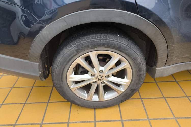 Used Dongfeng Fengon 580 2017 1.8L Manual Comfort Model Right Rear Wheel Hub