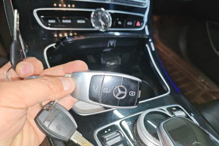 Used Mercedes-Benz E-Class 2017 E 300 L Sporty and Stylish Model