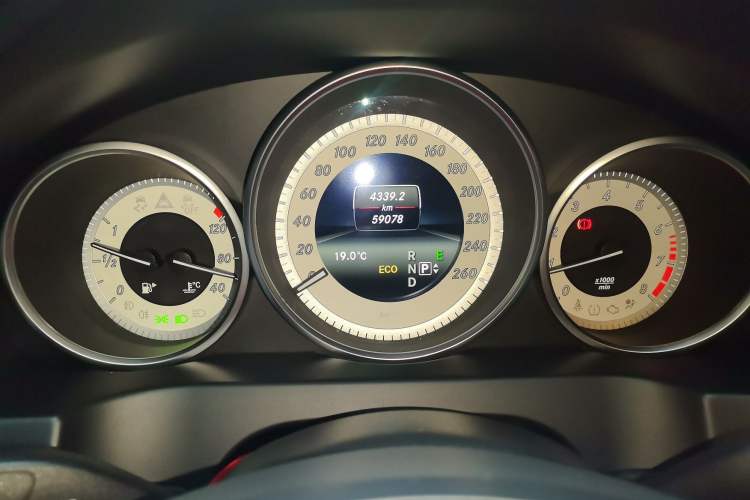 Used Mercedes-Benz E-Class 2014 E 200 Coupe