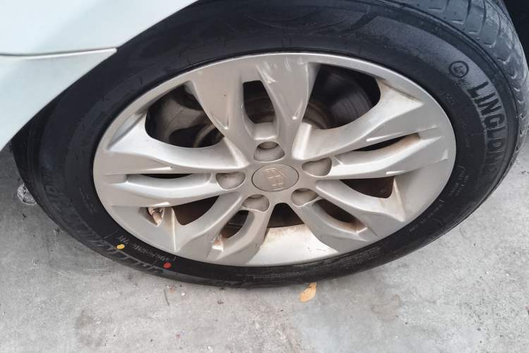 Used Geely Auto Emgrand 2016 Sedan 1.5L Manual Upward Edition Left Front Wheel Hub