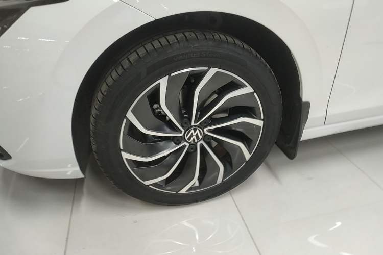 Used Volkswagen Golf 2024 280TSI DSG Pro 50th Anniversary Edition
