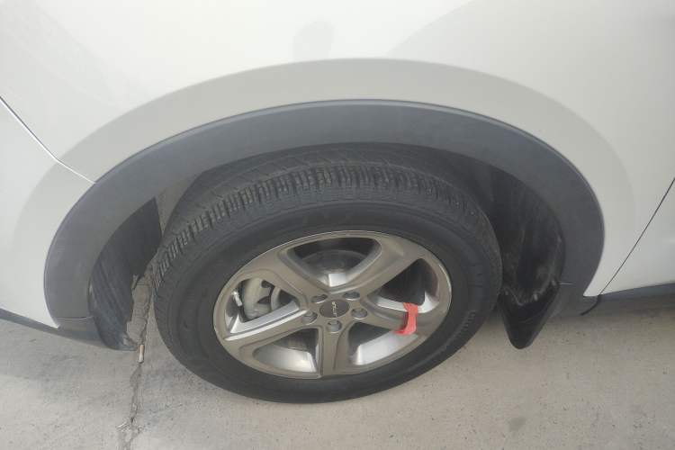 Used JETOUR X70M 2020 Revised 1.5T Manual Partner Version 5-Seater Left Front Wheel Hub