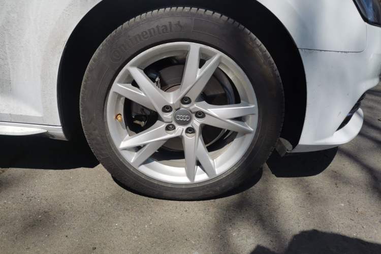 Used Audi A4L 2017 Plus 40 TFSI Ambition Model
