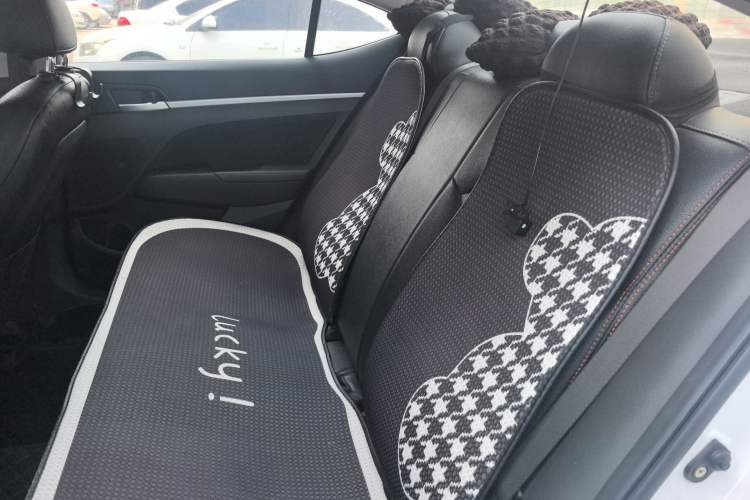 Used Hyundai Elantra (6th Generation / Lingdong) 2016 1.6L Automatic ZhiXuan – Elite Version Left Rear Seat