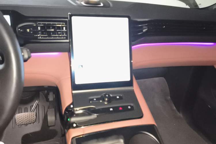 Used Nio EC6 2020 615 km Performance Edition Audio And AC Panel