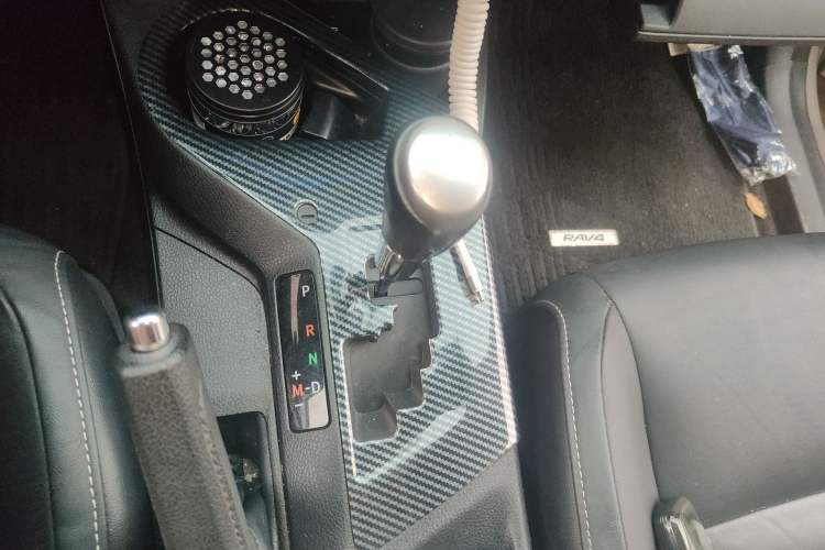 Used Toyota RAV4 2016 2.0L CVT Two-Wheel Drive Smart Edition China V Standard